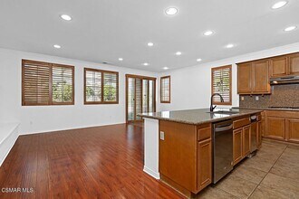 193 Via Felicia in Thousand Oaks, CA - Building Photo - Building Photo