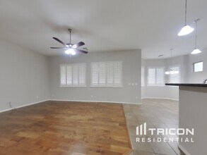 13570 W Port Au Prince Ln in Surprise, AZ - Building Photo - Building Photo