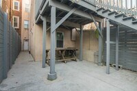 1827 Master St photo'