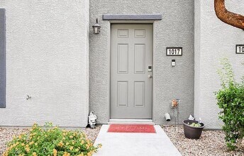 9050 W Tropicana Ave in Las Vegas, NV - Building Photo - Building Photo