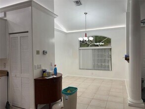 7400 SW 37 Ct in Davie, FL - Building Photo - Building Photo