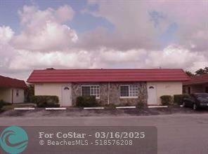 7851 SW 10th Ct in North Lauderdale, FL - Foto de edificio