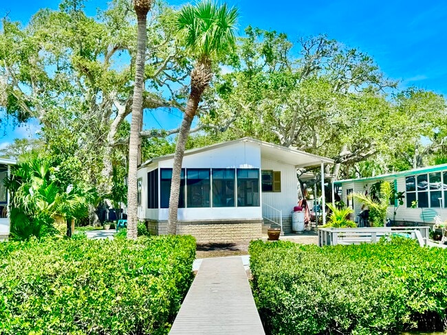 property at 15010-15113 113th Ave N