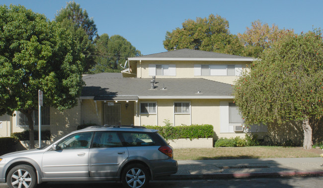 827 Di Fiore Dr in San Jose, CA - Building Photo - Building Photo