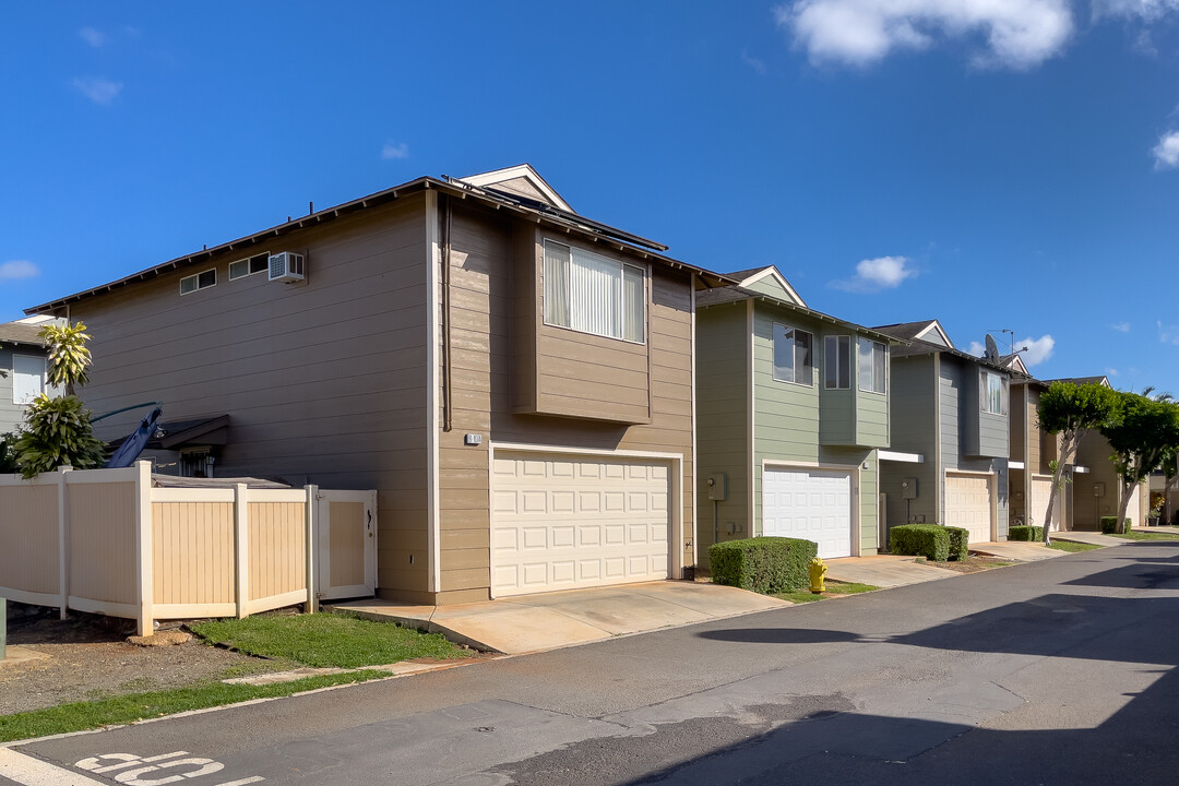 Lombard Way in Ewa Beach, HI - Foto de edificio