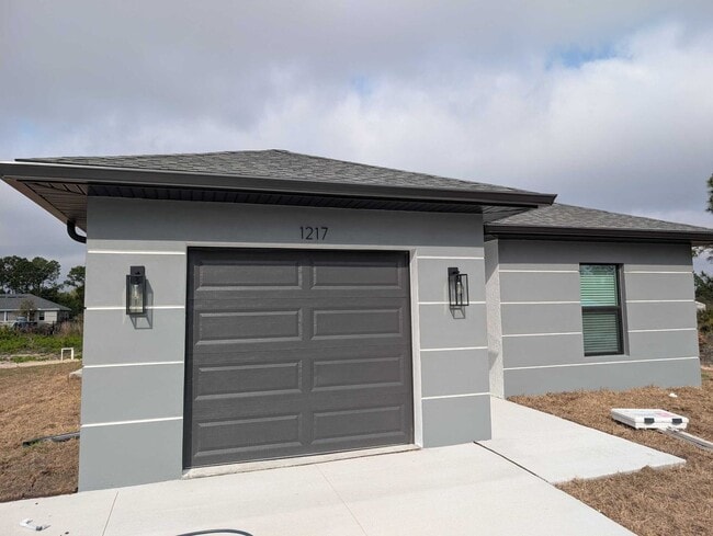 property at 1217 Clayton Ave