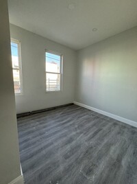 61 Warner Ave, Unit 1 in Jersey City, NJ - Building Photo - Building Photo