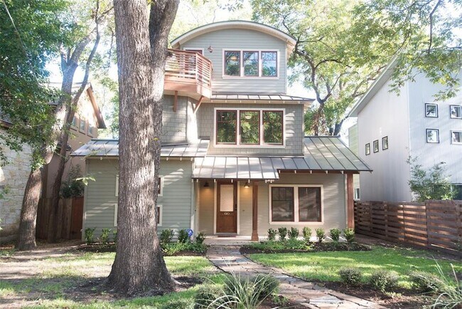 property at 610 W Live Oak St