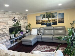 94 Oakwood Ave in Revere, MA - Building Photo - Building Photo