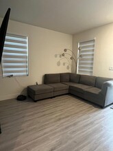 20464 NW 6th Pl in Miami, FL - Building Photo - Building Photo