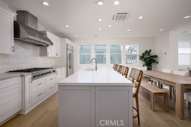 2100 Cresta Dr in Newport Beach, CA - Building Photo - Building Photo