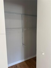 576 NE 63rd St in Miami, FL - Foto de edificio - Building Photo