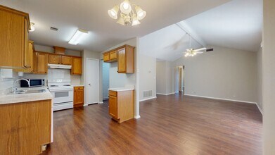 313 Bowie St in Royse City, TX - Building Photo - Building Photo