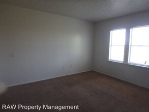 562 Glenwood Ave in Cincinnati, OH - Building Photo - Building Photo