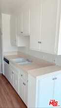11081 Rose Ave in Los Angeles, CA - Building Photo - Building Photo