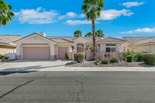 78549 Links Dr in Palm Desert, CA - Building Photo