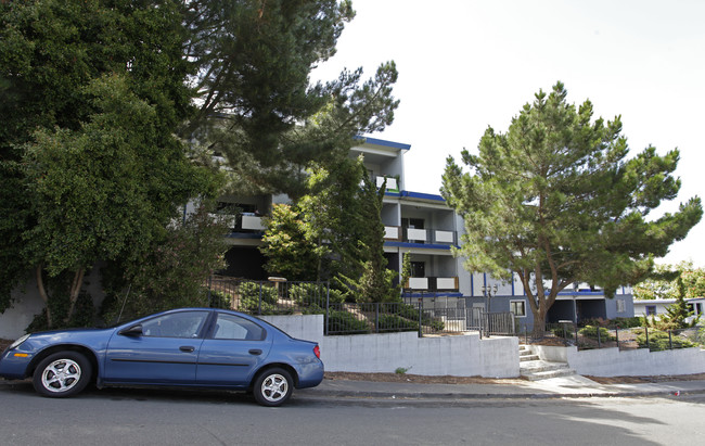 Harbor View Villa in Vallejo, CA - Building Photo - Building Photo