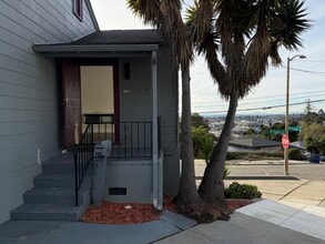 3000 Parker Ave in Oakland, CA - Building Photo - Building Photo