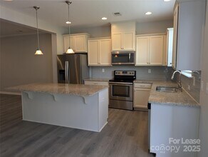 5508 Trieg Dr in Charlotte, NC - Building Photo - Building Photo