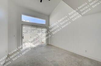 2716 Ferrin Rd in Las Vegas, NV - Building Photo - Building Photo