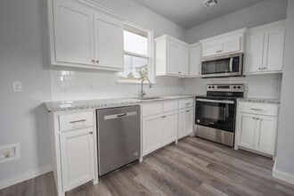 201 S 11th St in Perry, OK - Building Photo - Building Photo