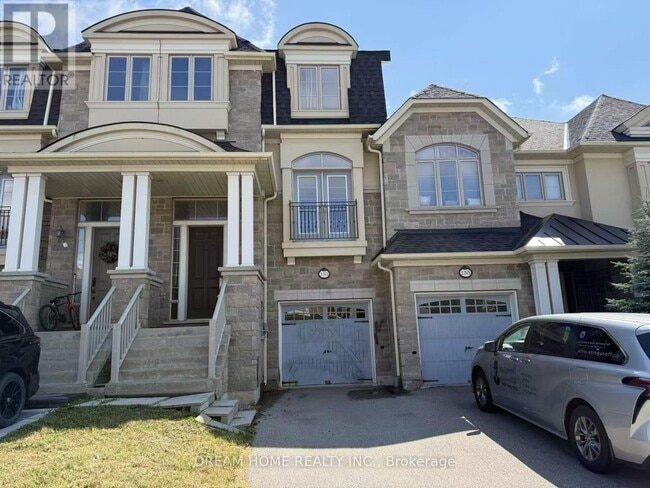 property at 133 Lacewood Dr
