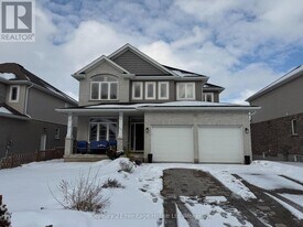 55 Hollingshead Rd in Ingersoll, ON - Building Photo