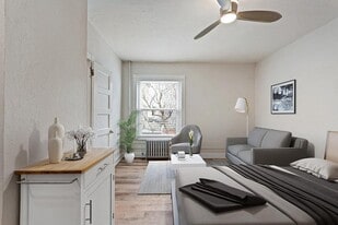 1671 Washington in Denver, CO - Building Photo