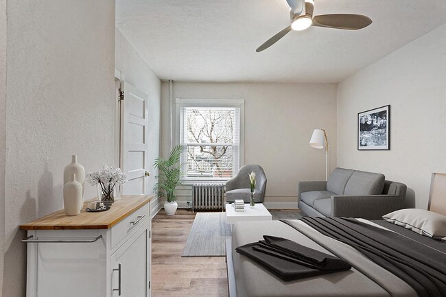 1671 Washington