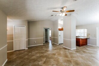 222 SW Starflower Ave in Port St. Lucie, FL - Building Photo - Building Photo