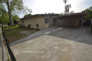 7741 Zelzah Ave, Unit 911-1B in Los Angeles, CA - Building Photo