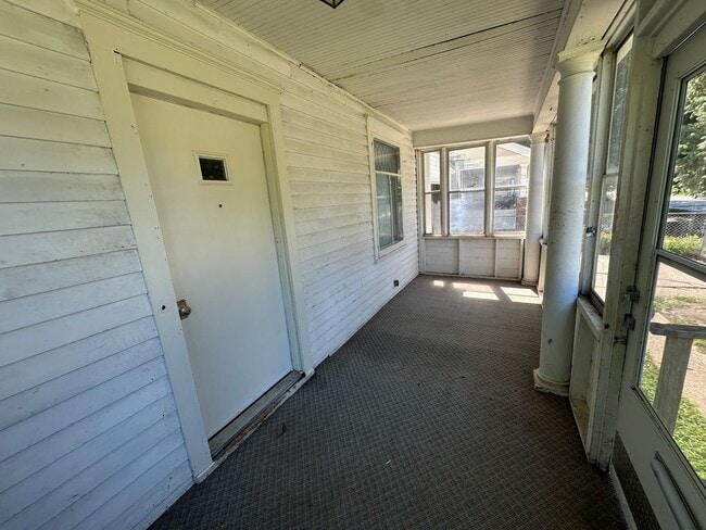 1820 Ross St in Sioux City, IA - Building Photo - Building Photo