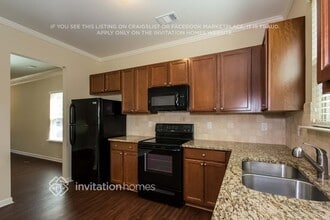 3479 Village Park Ln SW in Atlanta, GA - Building Photo - Building Photo