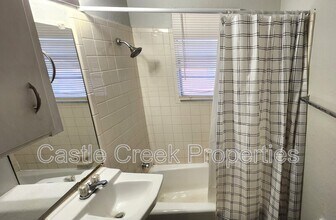 20 E 12th St in Edmond, OK - Building Photo - Building Photo