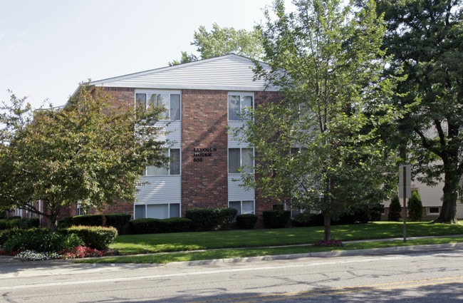 Lincoln House