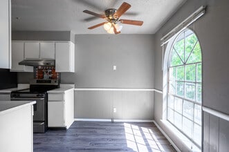 Augusta Place in North Little Rock, AR - Building Photo - Building Photo