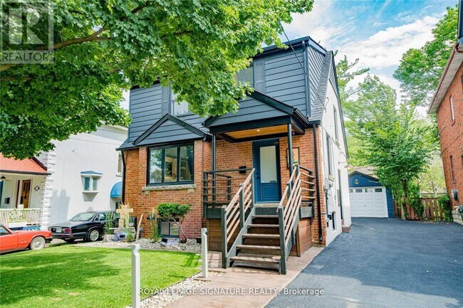 property at 55 Symons St