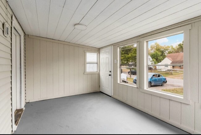 1855 Jermain Dr in Columbus, OH - Foto de edificio - Building Photo