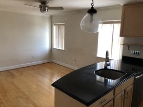 70 S Munn Ave-Unit -804 in East Orange, NJ - Building Photo - Building Photo