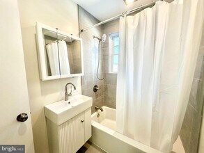 362 Ripka St in Philadelphia, PA - Building Photo - Building Photo