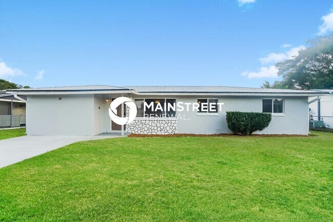 property at 19 Kingsman Cir