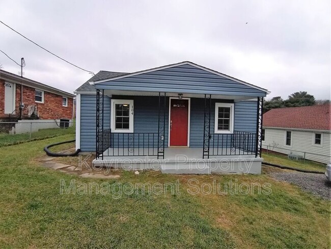 property at 104 Mulberry St