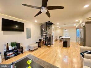 1950 N Gratz St in Philadelphia, PA - Building Photo - Building Photo