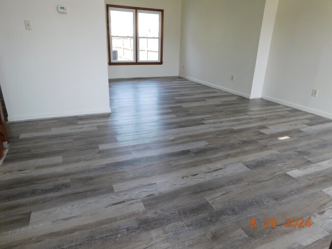 property at 1461 Thamesford Dr