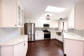 7714 Northfield Ln in Tinley Park, IL - Building Photo - Building Photo