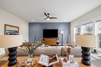 840 Jefferson Cir in Christiansburg, VA - Foto de edificio - Building Photo