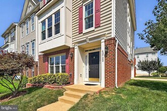 43722 Cadbury Terrace in Ashburn, VA - Building Photo - Building Photo