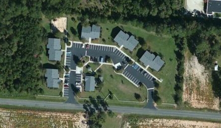 Clarendon Court in Summerton, SC - Foto de edificio