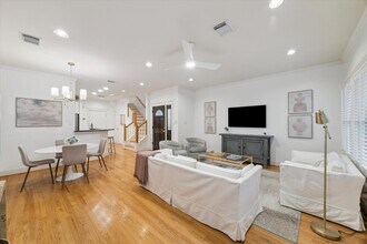 1322 Dian St in Houston, TX - Building Photo - Building Photo