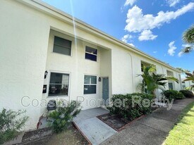 4226 La Dega Ct in Tampa, FL - Building Photo